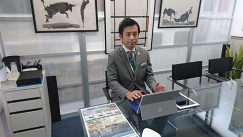 代表取締役 室伏 健志